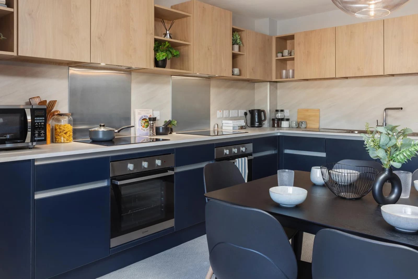 Ensuite, St Peter's Court, Nottingham - view 3